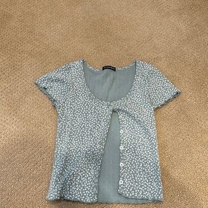 Brandy Melville button up top one size